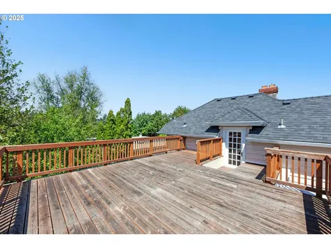 6901 SW 3rd Avenue Portland OR 97219