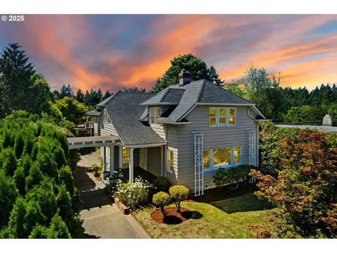 6901 SW 3rd Avenue Portland OR 97219