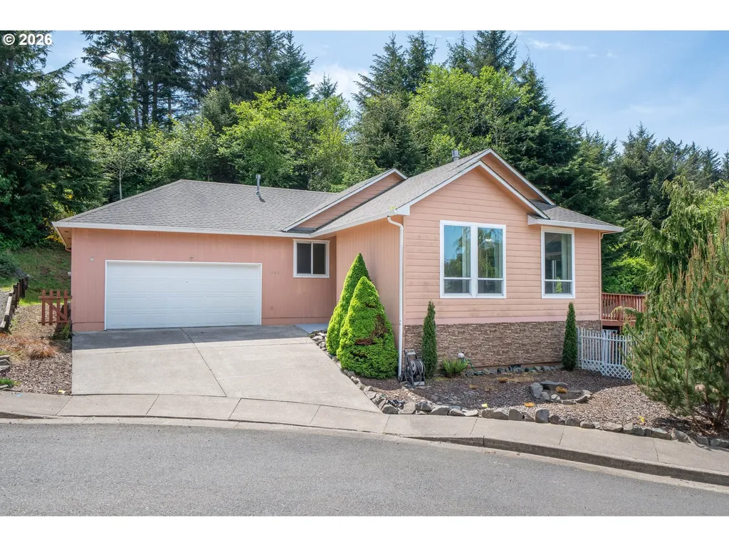 1844 SE 19th Street Lincoln City OR 97367