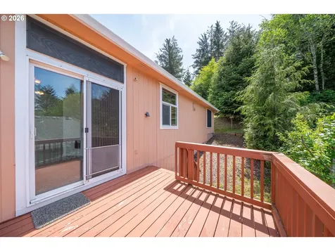 1844 SE 19th Street Lincoln City OR 97367