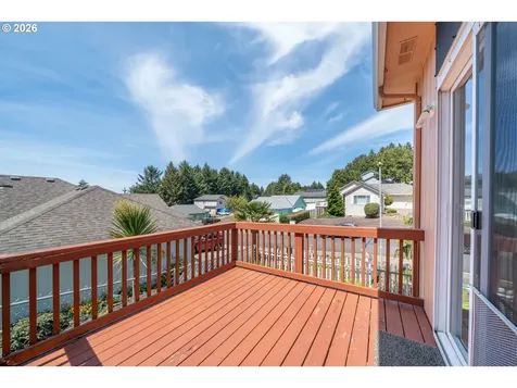 1844 SE 19th Street Lincoln City OR 97367