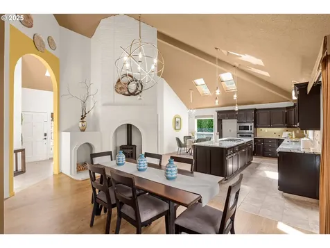 17720 NW Elk Run Drive Portland OR 97229
