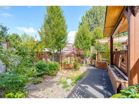 17720 NW Elk Run Drive Portland OR 97229