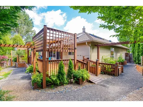 17720 NW Elk Run Drive Portland OR 97229