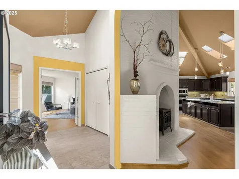 17720 NW Elk Run Drive Portland OR 97229