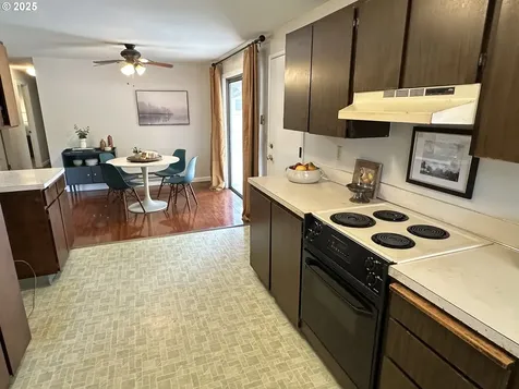 2828 SE 144th Avenue Portland OR 97236