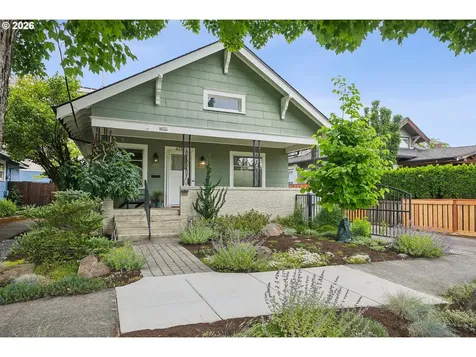 4532 SE 62nd Avenue Portland OR 97206