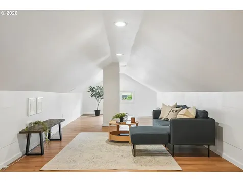 4532 SE 62nd Avenue Portland OR 97206