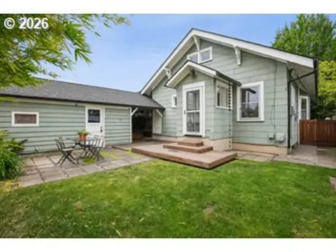 4532 SE 62nd Avenue Portland OR 97206