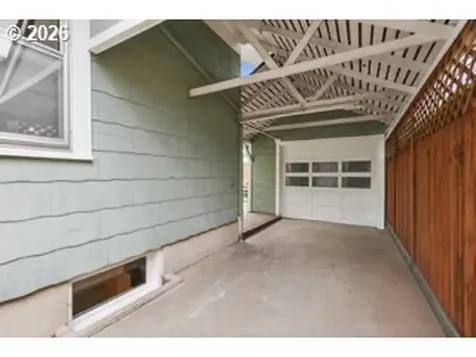4532 SE 62nd Avenue Portland OR 97206