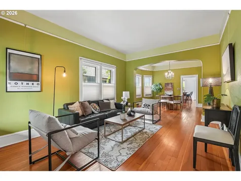 4532 SE 62nd Avenue Portland OR 97206