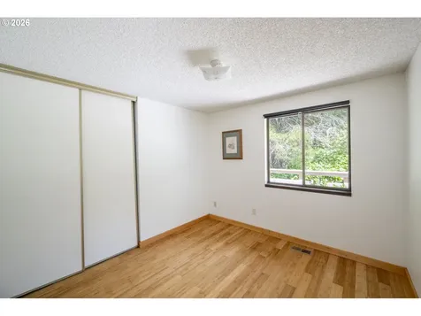 45900 E Haines Road Corbett OR 97019