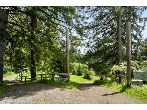 45900 E Haines Road Corbett OR 97019