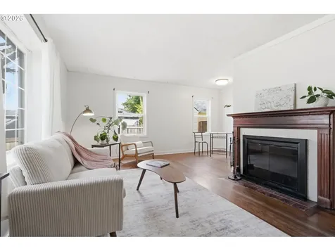 11610 NE Fremont Court Portland OR 97220