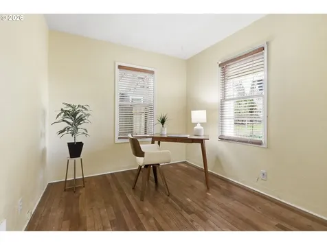 11610 NE Fremont Court Portland OR 97220