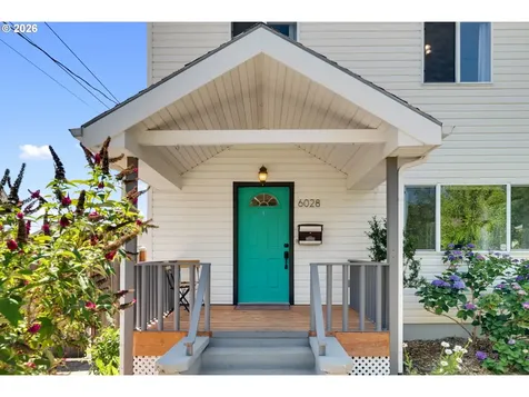 6028 SE Gladstone Street Portland OR 97206