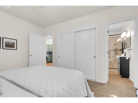6028 SE Gladstone Street Portland OR 97206