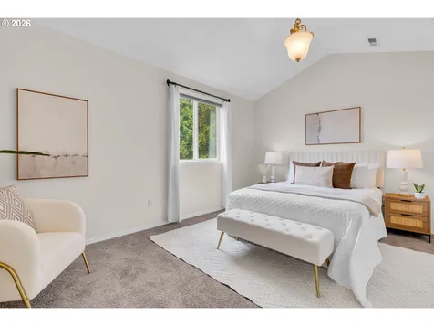 6028 SE Gladstone Street Portland OR 97206