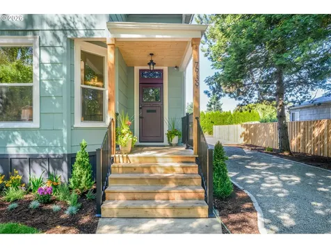 7939 N Dana Avenue Portland OR 97203