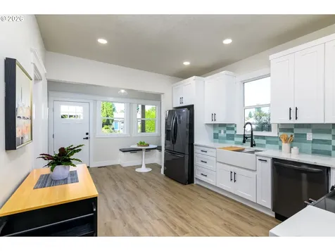 7939 N Dana Avenue Portland OR 97203