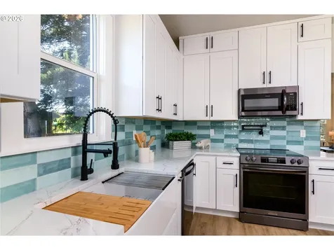 7939 N Dana Avenue Portland OR 97203