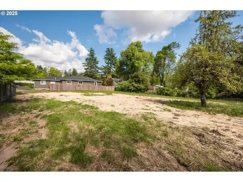 15915 Harold Avenue Milwaukie OR 97267