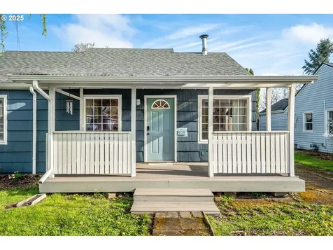 9319 SE Taylor Street Portland OR 97216