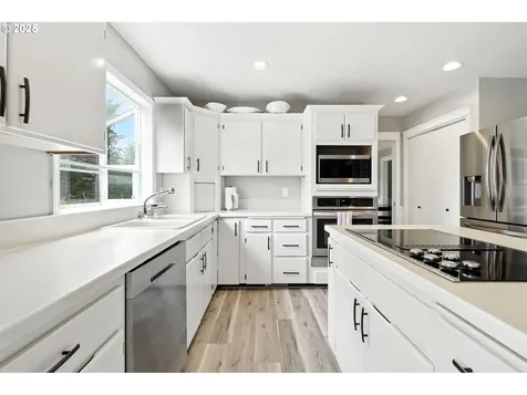 18135 SW Hart Drive Beaverton OR 97007