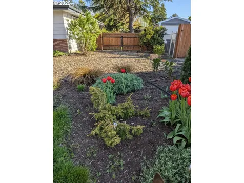 986 NE Queens Lane Hillsboro OR 97124