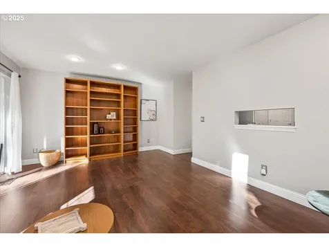 8936 SW Zander Court Portland OR 97223