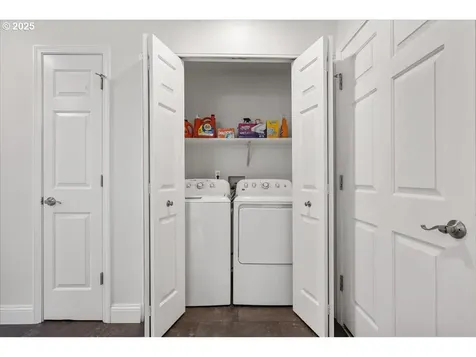 8936 SW Zander Court Portland OR 97223