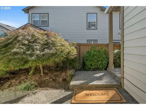 8936 SW Zander Court Portland OR 97223