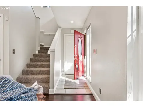 8936 SW Zander Court Portland OR 97223