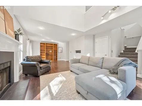 8936 SW Zander Court Portland OR 97223