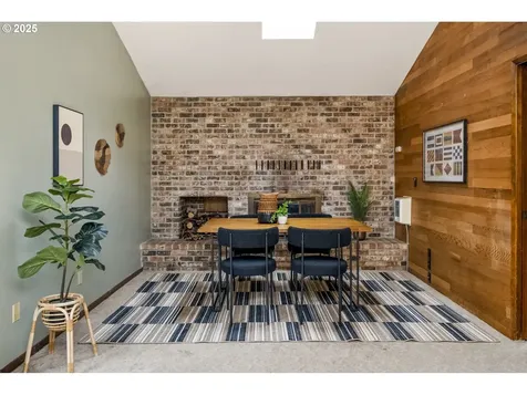 16425 NE Fargo Court Portland OR 97230