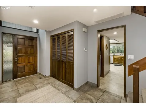 16425 NE Fargo Court Portland OR 97230
