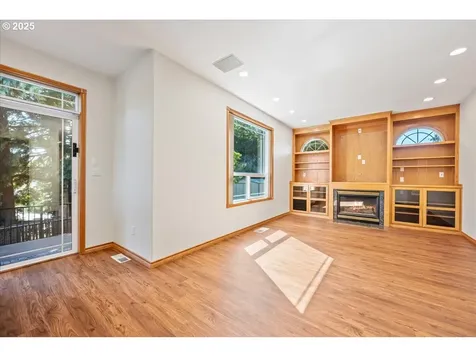 1534 SE Hale Court Gresham OR 97080