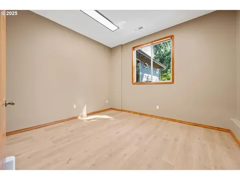 1534 SE Hale Court Gresham OR 97080