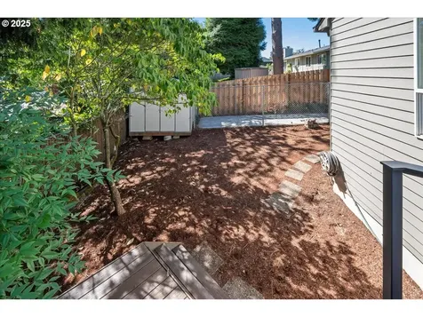1534 SE Hale Court Gresham OR 97080