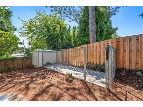 1534 SE Hale Court Gresham OR 97080