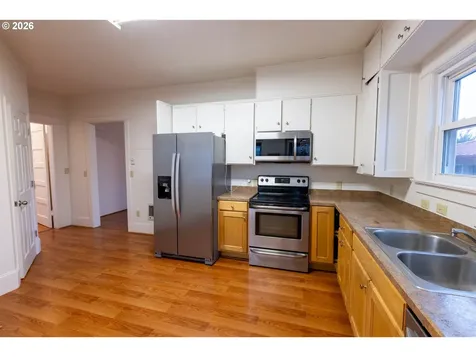 2306 3rd Street Tillamook OR 97141