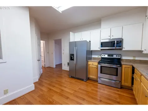 2306 3rd Street Tillamook OR 97141