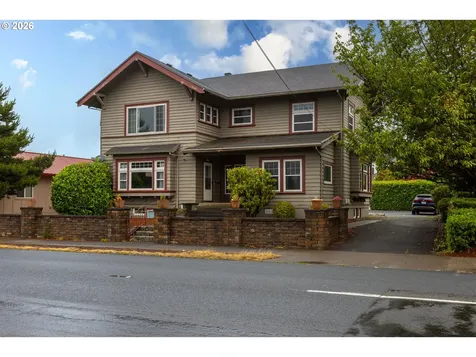 2306 3rd Street Tillamook OR 97141