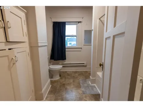 2306 3rd Street Tillamook OR 97141