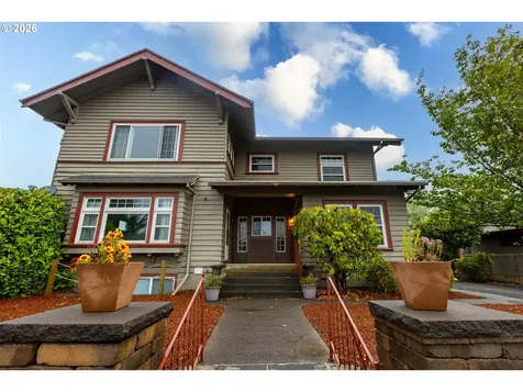 2306 3rd Street Tillamook OR 97141
