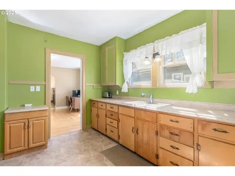 105 Thomason Lane Eugene OR 97404
