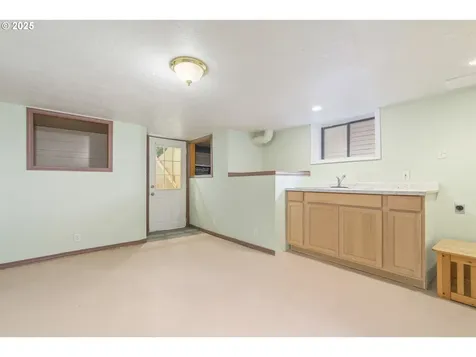 105 Thomason Lane Eugene OR 97404