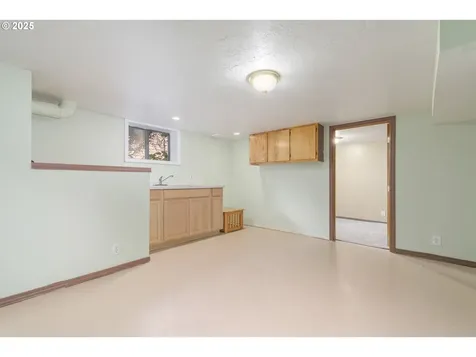105 Thomason Lane Eugene OR 97404