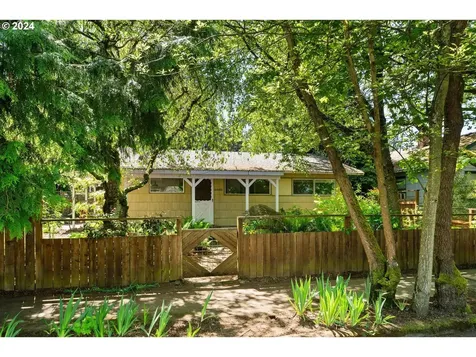6606 N Seneca Street Portland OR 97203
