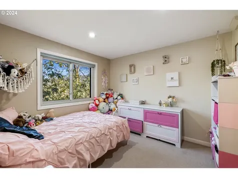 4335 Sw Cullen Boulevard Portland OR 97221